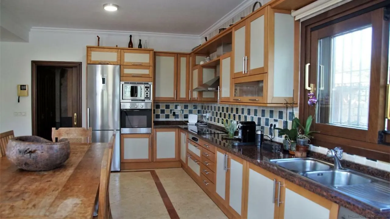 Luxury Villa Hortensia Marbella 0*,